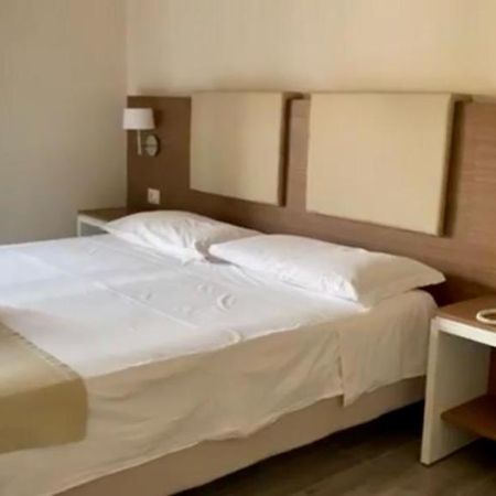 Hotel Villaggio Casarossa Crotone Eksteriør bilde